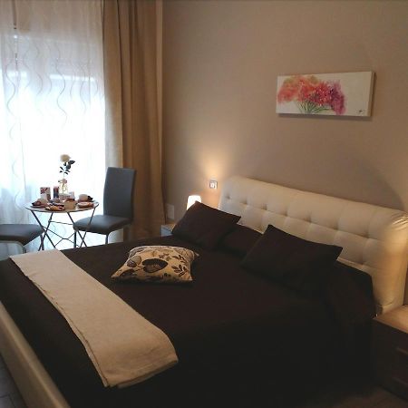 Готель Pianeta Roma 48 Екстер'єр фото