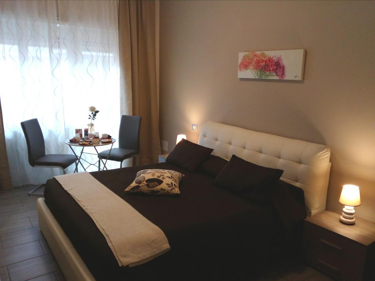 Готель Pianeta Roma 48 Екстер'єр фото
